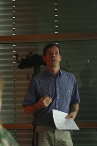Prof. Carsten Sinner prowadzi wykład
